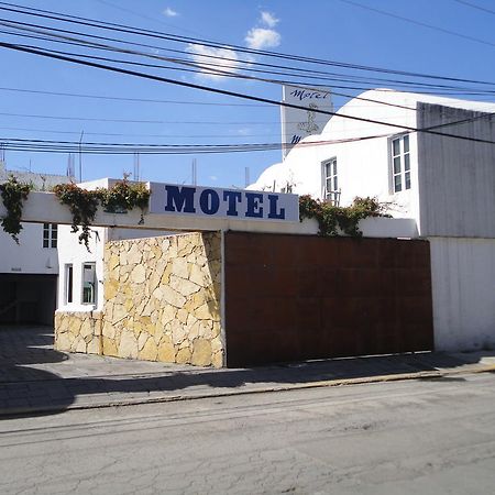 Motel Mykonos Puebla Extérieur photo